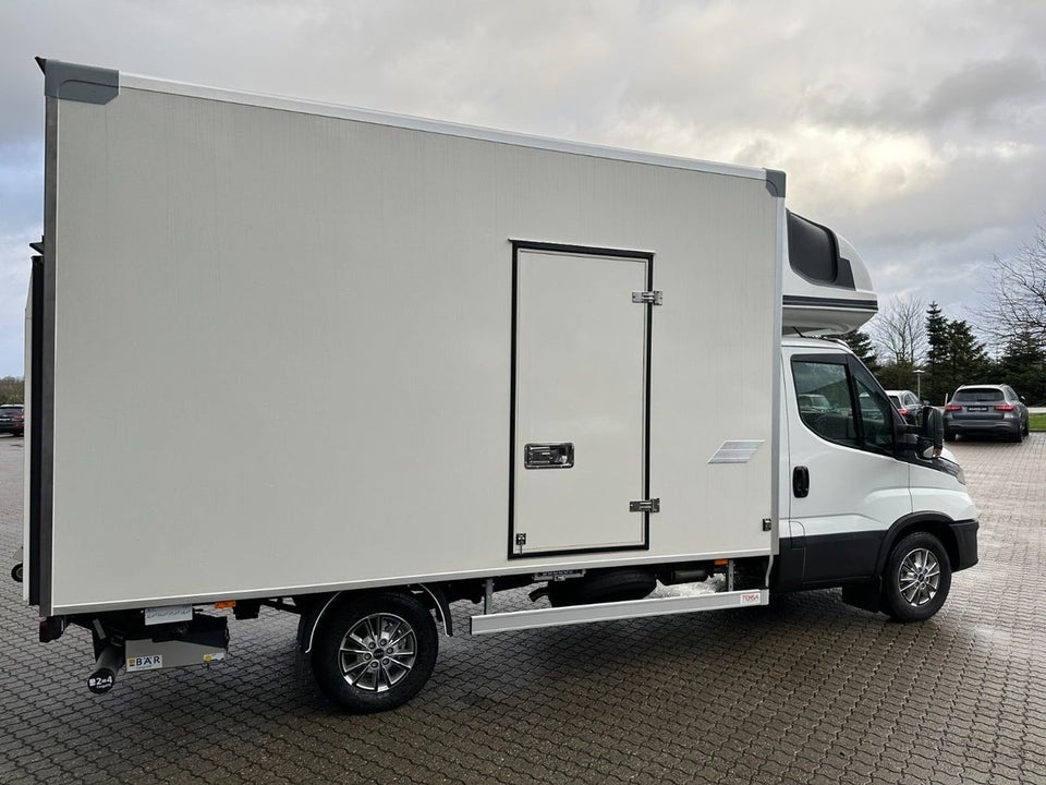 Iveco Daily 3,0 35S18 4100mm Box m/lift AG8