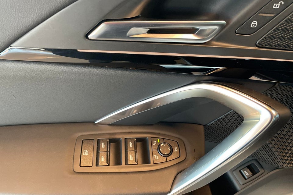 BMW iX1 xDrive30 X-Line 5d