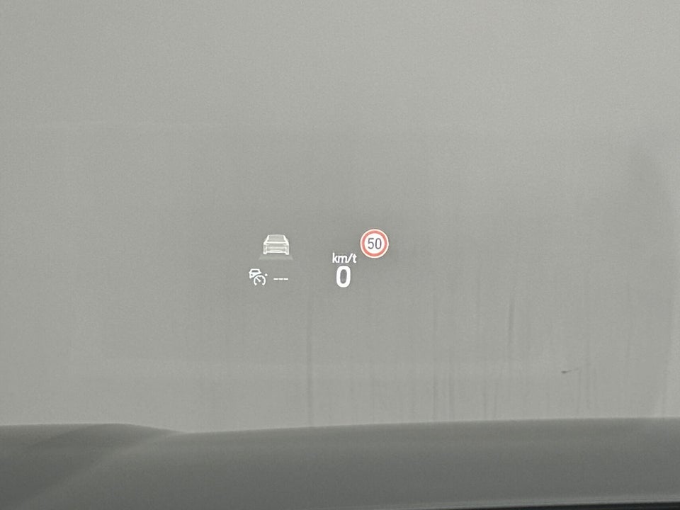 Ford Capri 82 Select Extended Range 5d