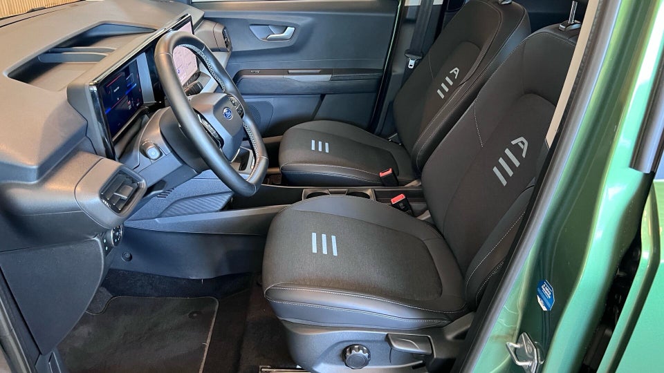 Ford E-Tourneo Courier 46 Active