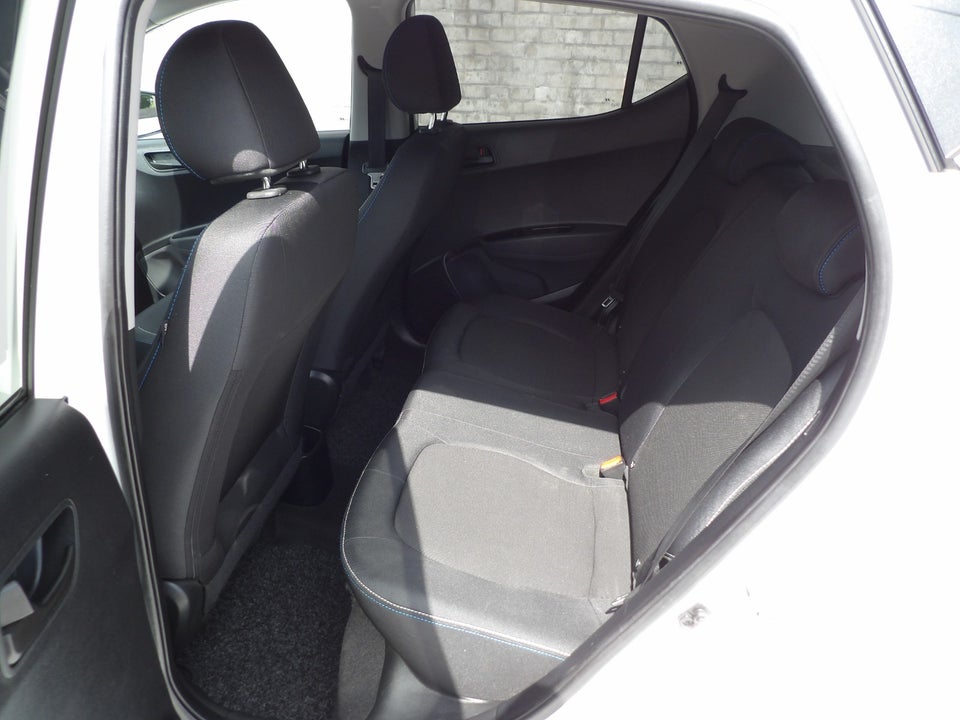 Hyundai i10 1,0 EM-Edition Eco 5d