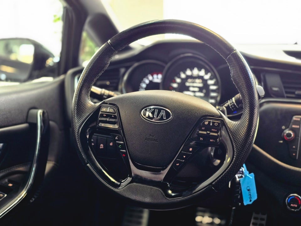 Kia Ceed 1,6 CRDi 136 GT-Line SW DCT 5d