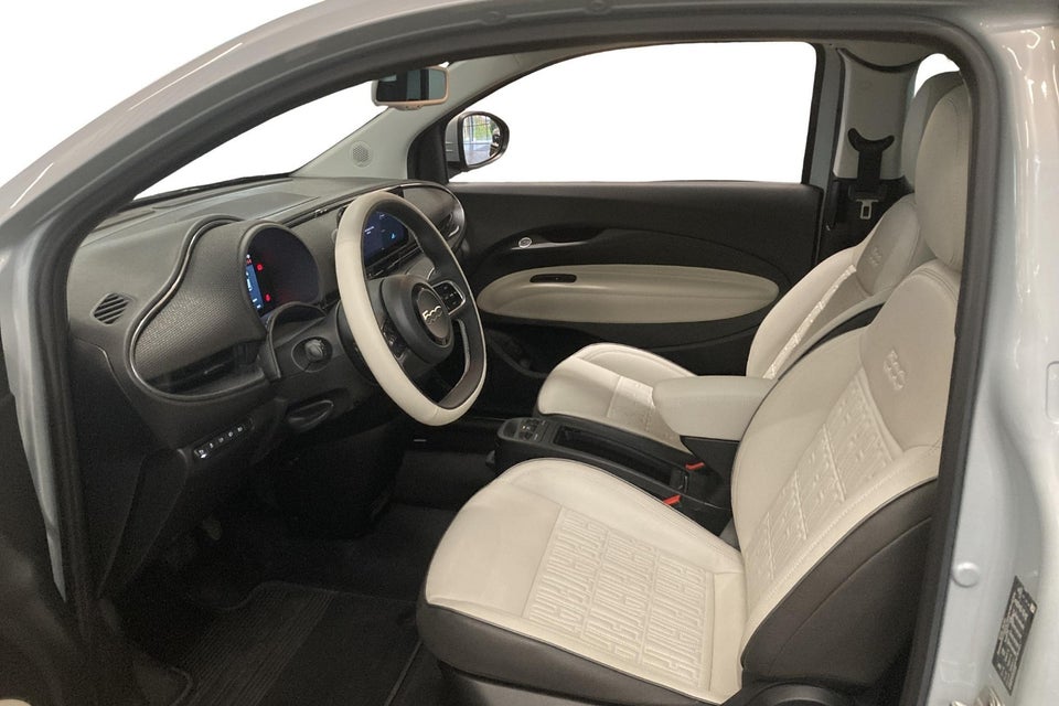 Fiat 500e 42 la Prima by Bocelli 3d