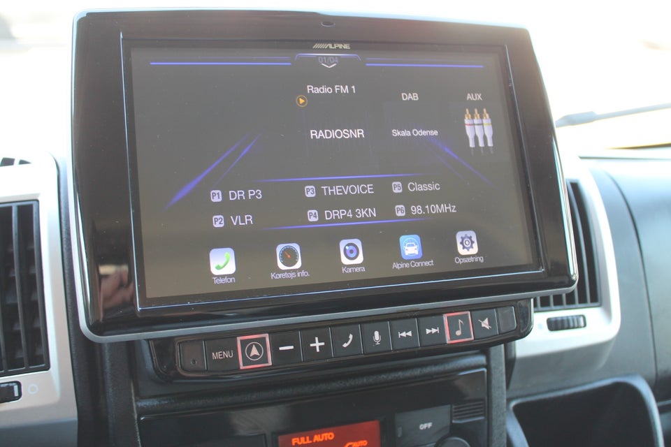 Peugeot Boxer 335 2,2 BlueHDi 165 L2H2 Ultimate