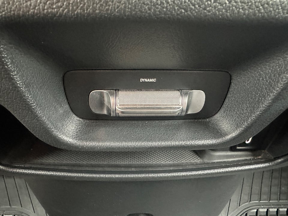 Mercedes Vito 114 2,0 CDi A2 Kassevogn SELECT aut. RWD