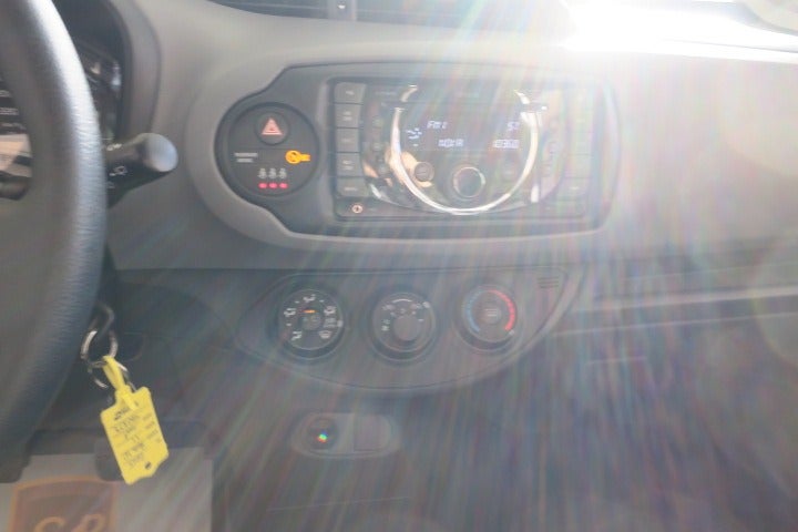 Toyota Yaris 1,0 VVT-i T1 3d