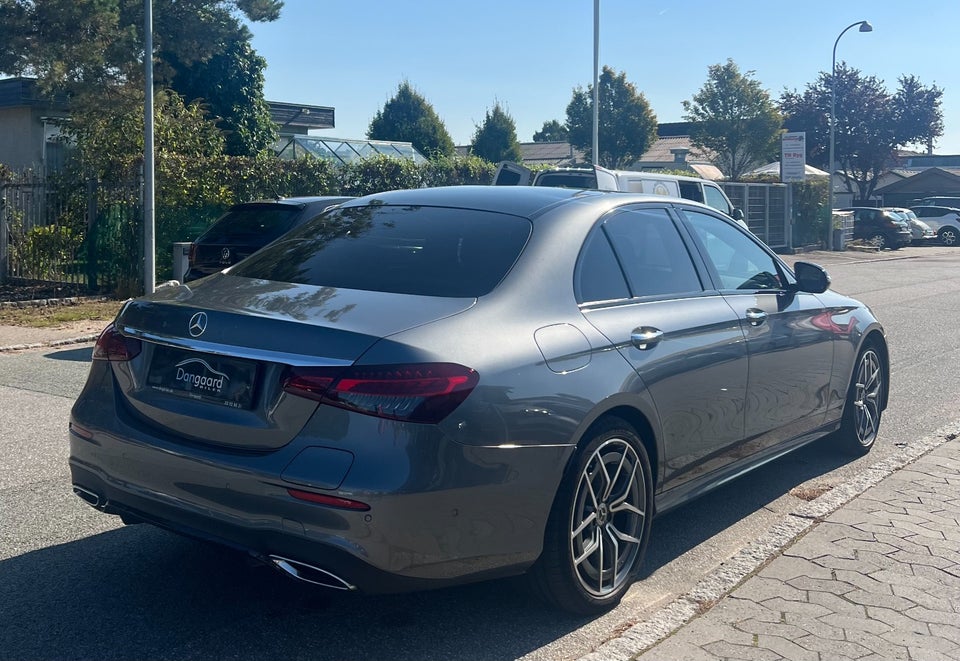 Mercedes E300 de 2,0 AMG Line aut. 4Matic 4d