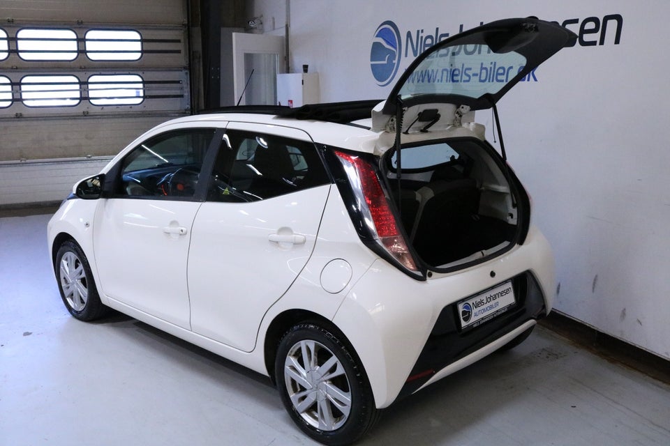 Toyota Aygo 1,0 VVT-i x-sky 5d
