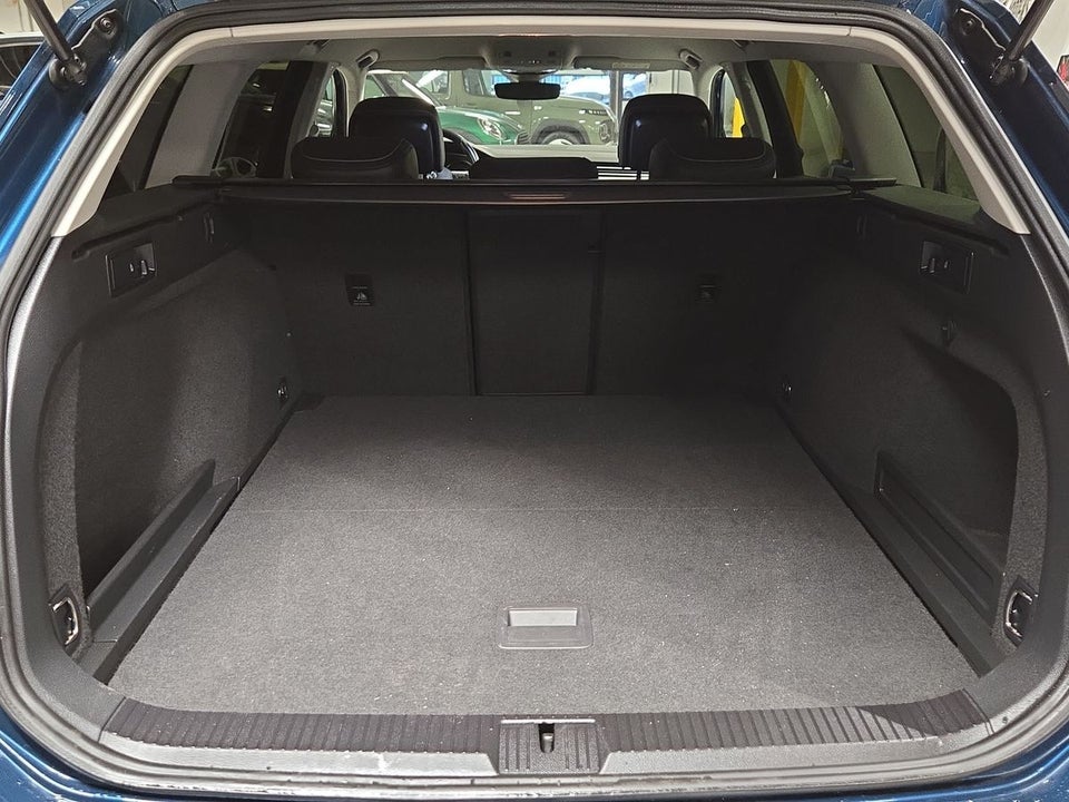 VW Passat 1,5 TSi 150 Elegance+ Variant DSG 5d