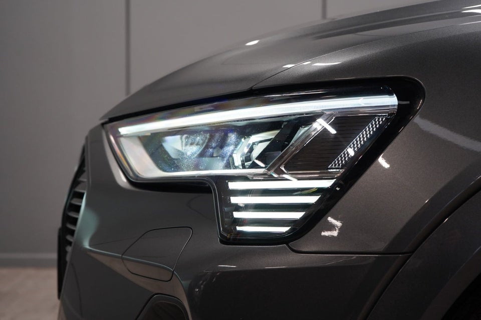 Audi e-tron 55 S-line quattro 5d