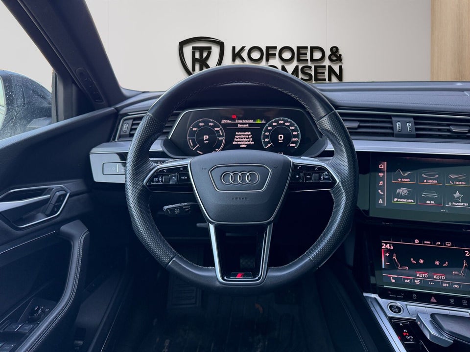 Audi e-tron 55 S-line quattro 5d