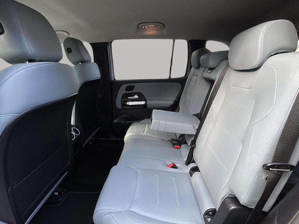 Mercedes EQB300 Progressive 4Matic Van 5d