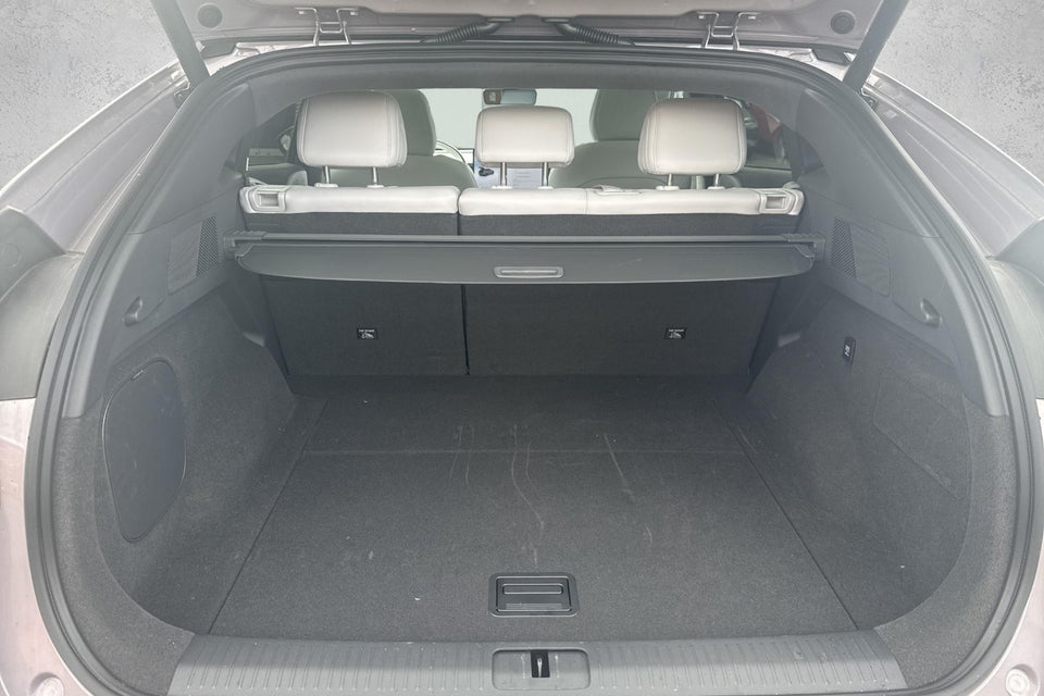 Xpeng G6 Performance 5d