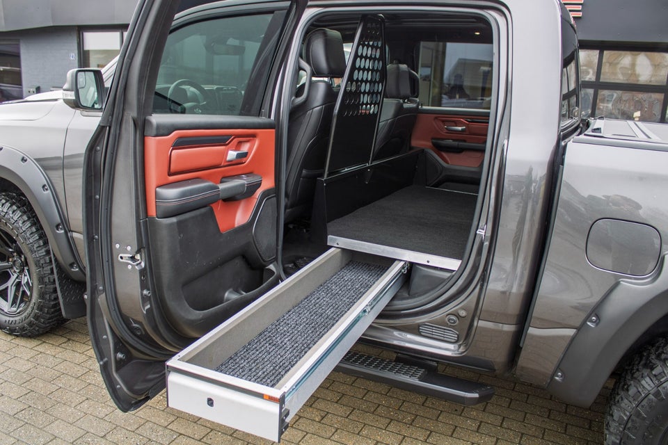 Dodge RAM 1500 5,7 V8 Hemi Rebel aut. 4d