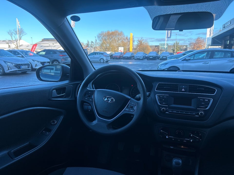 Hyundai i20 1,25 Life 5d