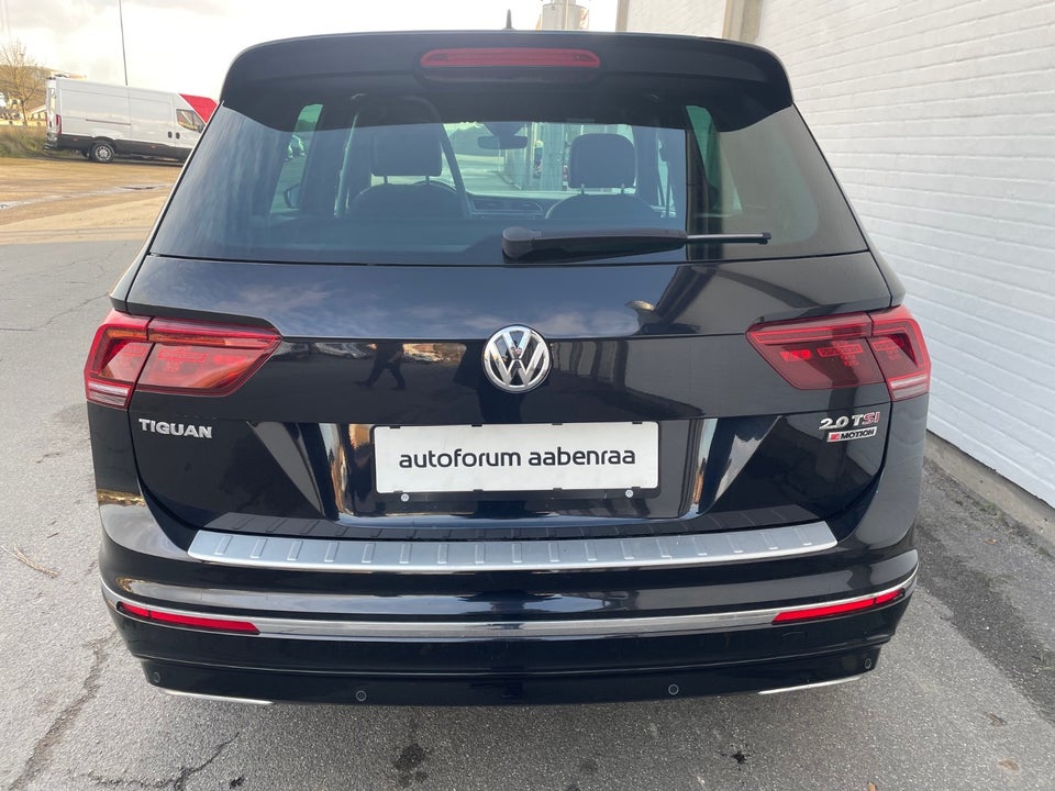 VW Tiguan 2,0 TSi 220 R-line DSG 4Motion Van 5d