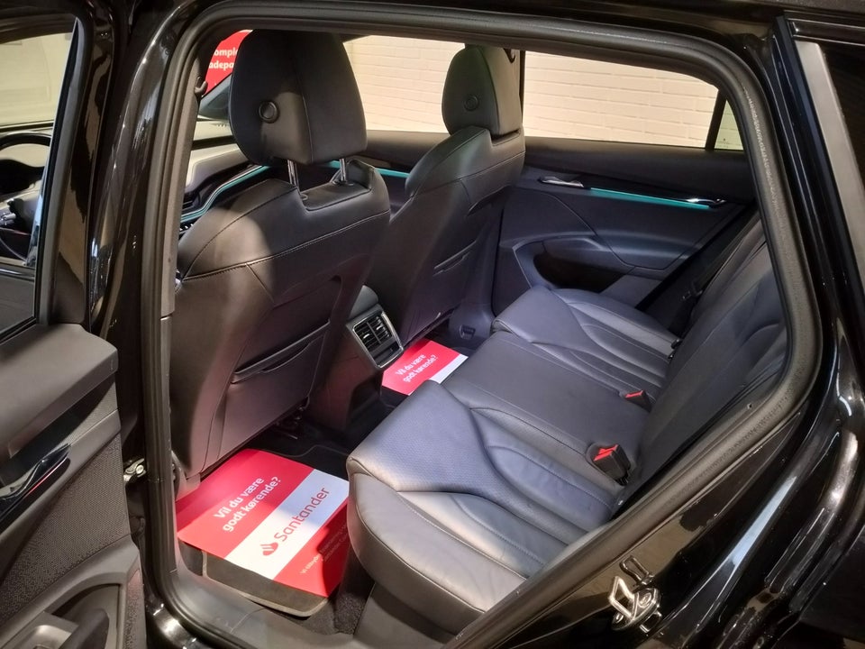 Skoda Enyaq 80 iV Founders Edition 5d