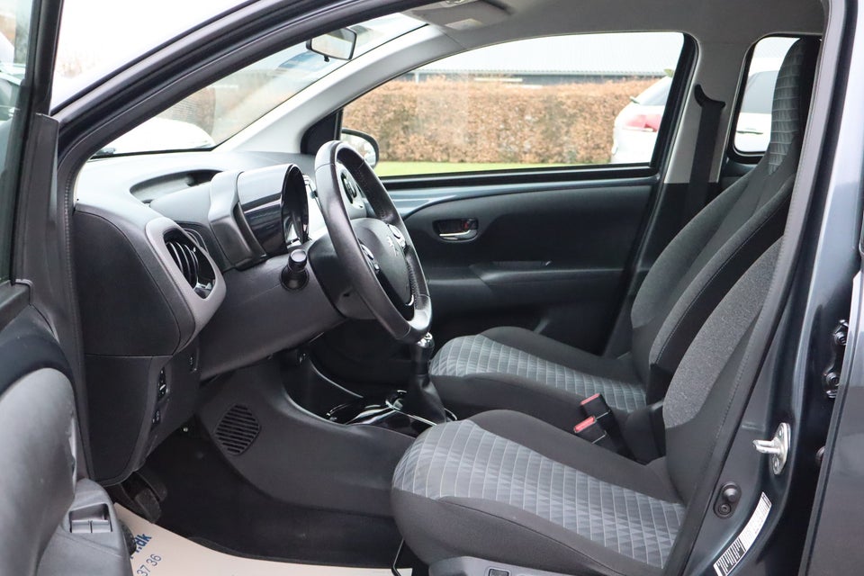 Peugeot 108 1,0 e-VTi 72 Final Edition 5d