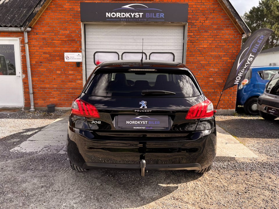 Peugeot 308 1,6 BlueHDi 120 Allure Sky 5d