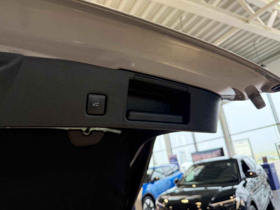 Ford Kuga 2,5 PHEV Graphite Tech CVT 5d