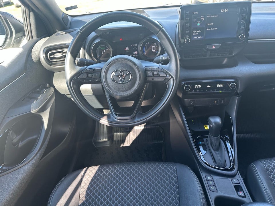 Toyota Yaris 1,5 Hybrid H3 Style e-CVT 5d