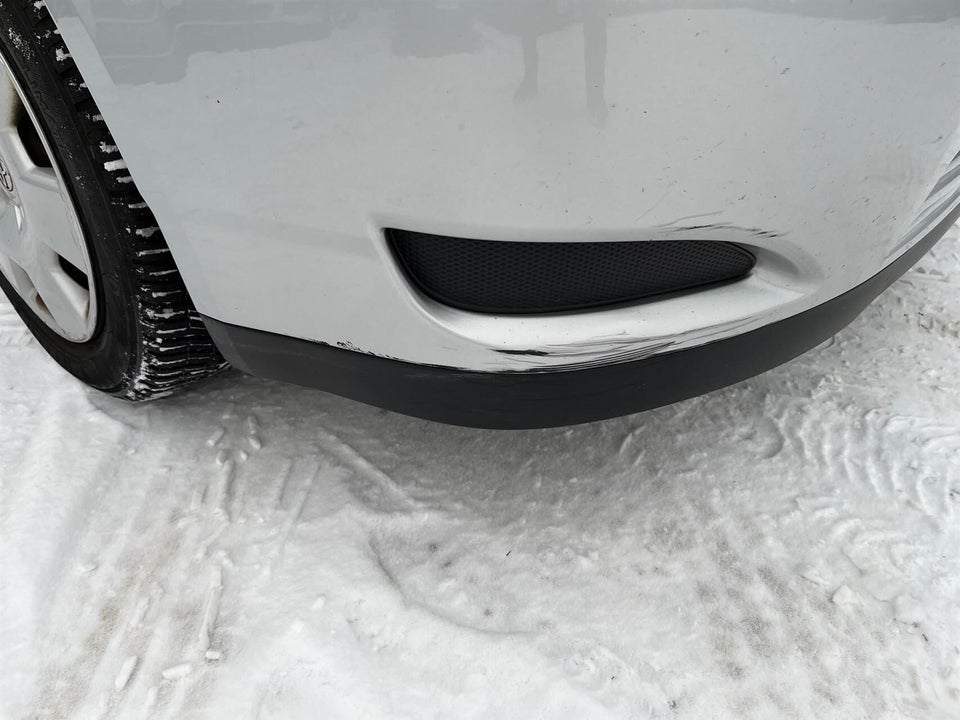 Toyota Corolla 1,4 Terra 5d