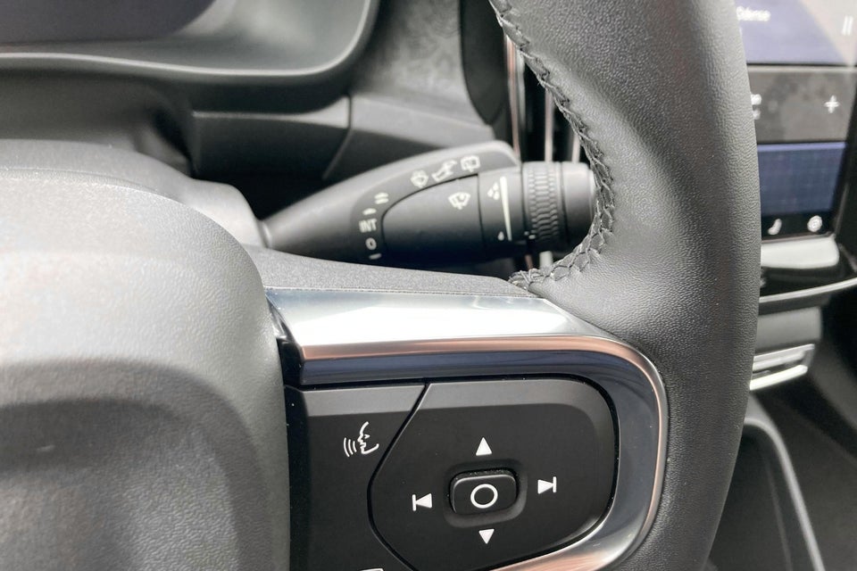 Volvo XC40 ReCharge Extended Range Core 5d