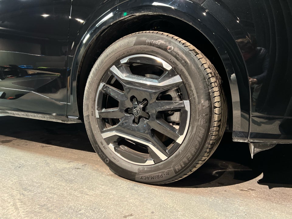 Peugeot e-5008 77 GT 7prs 5d