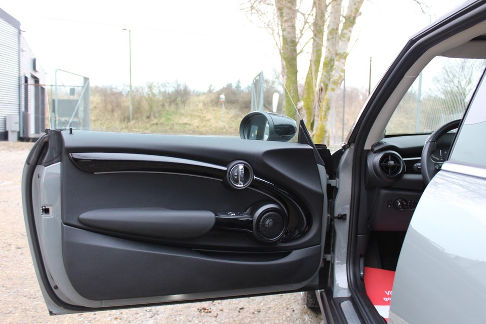 MINI Cooper SE Edition Premium Plus 3d