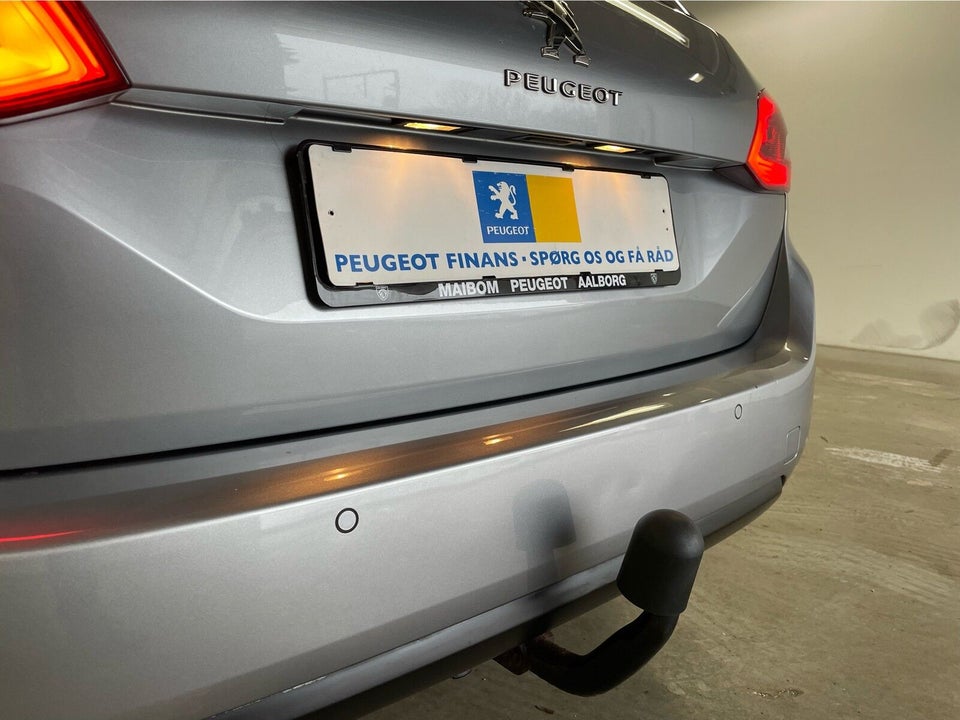 Peugeot 308 1,6 BlueHDi 120 Selection Sky SW 5d