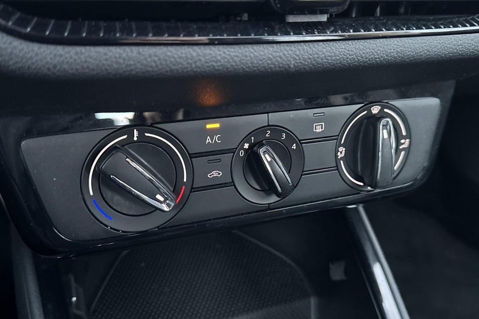 Skoda Fabia 1,0 MPi 80 Essence 5d