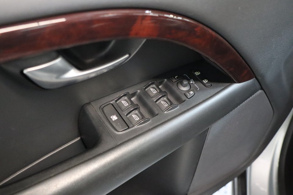 Volvo V70 3,0 T6 aut. AWD 5d