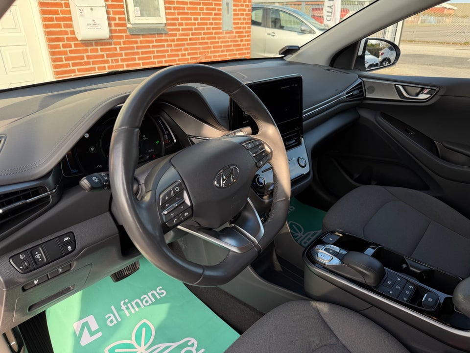 Hyundai Ioniq 40 EV Trend 5d