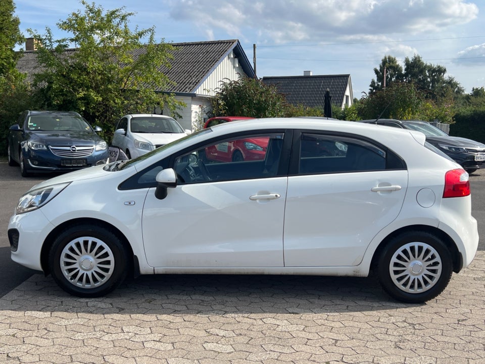 Kia Rio 1,2 CVVT Style+ 5d