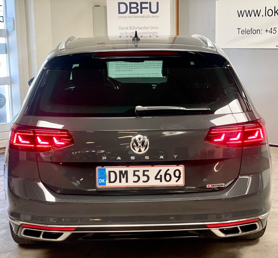 VW Passat 2,0 TDi 240 R-line Variant DSG 4Motion 5d