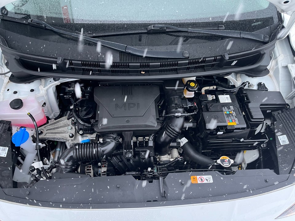 Hyundai i10 1,0 MPi Essential 5d