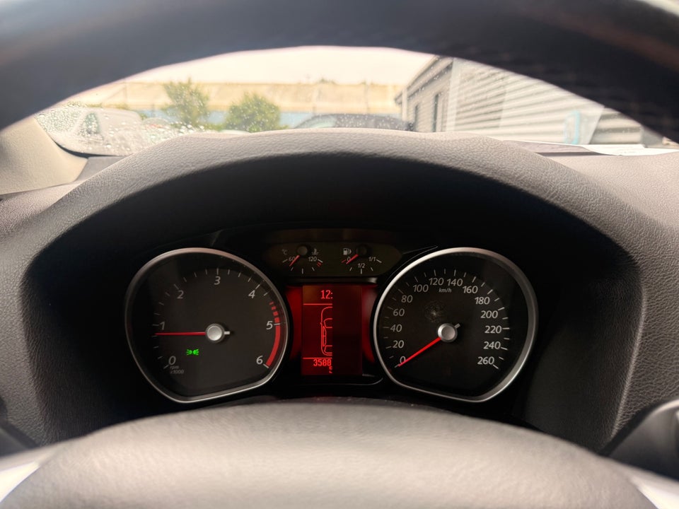 Ford Mondeo 2,0 TDCi 115 Titanium stc. 5d