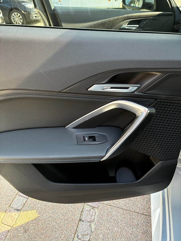 BMW iX2 eDrive20 M-Sport 5d