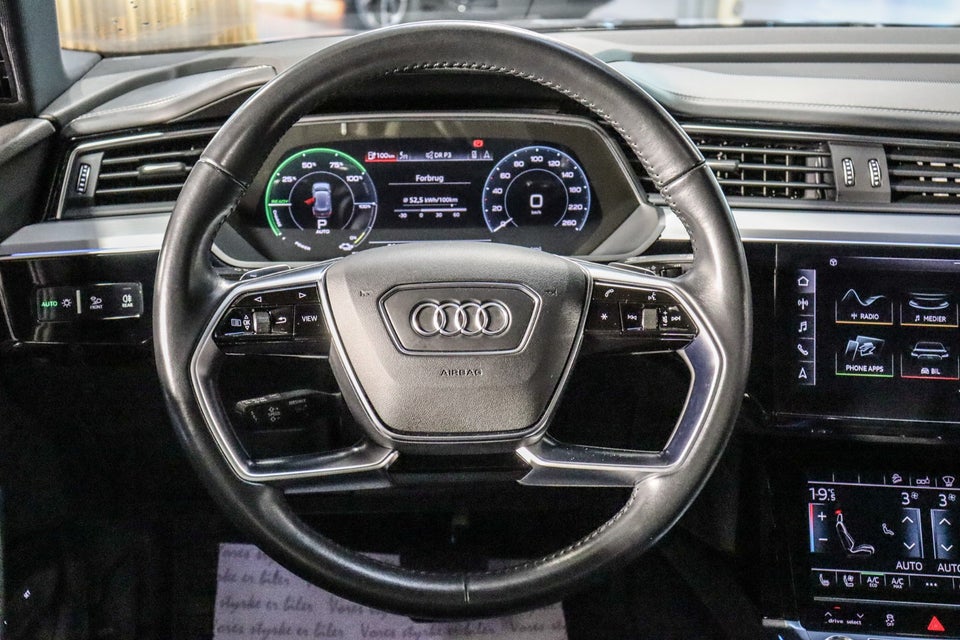 Audi e-tron 55 quattro 5d