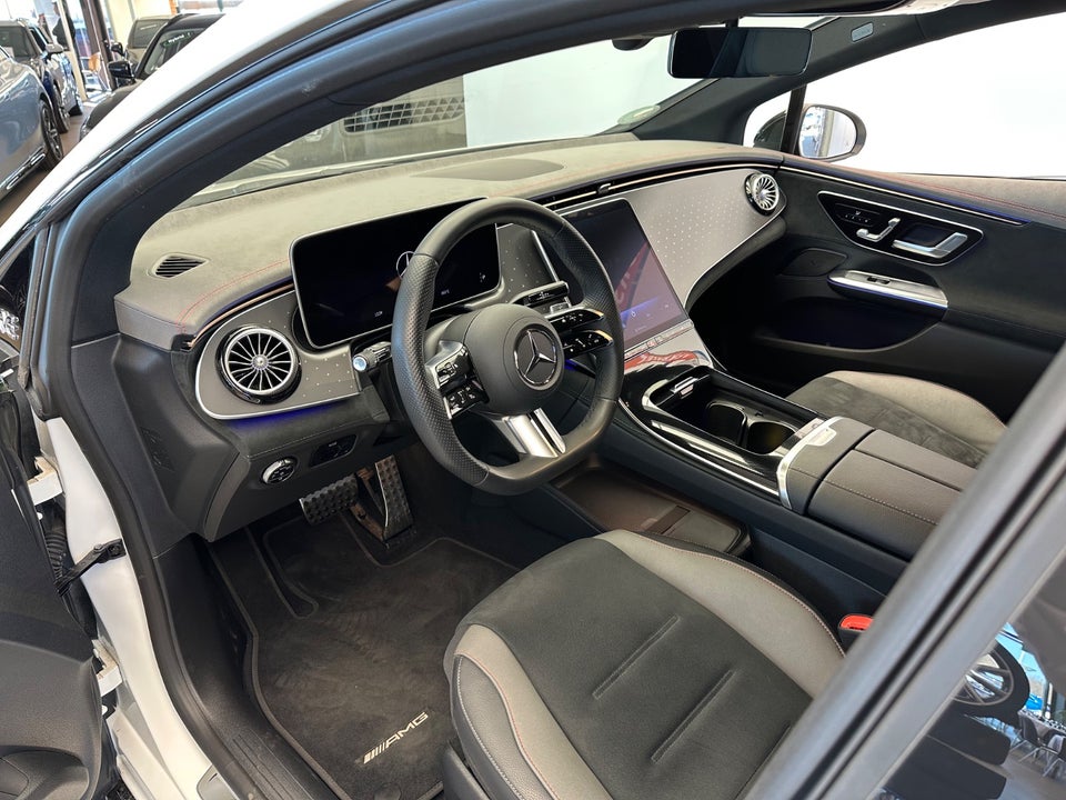 Mercedes EQE350 AMG Line 4d