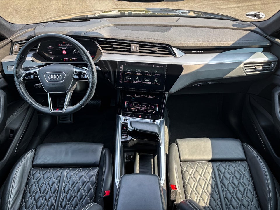 Audi e-tron 55 S-line quattro 5d