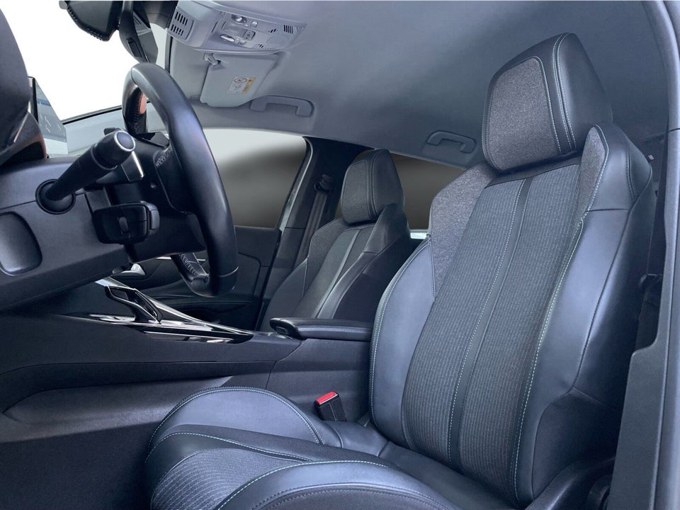 Peugeot 3008 1,6 Hybrid Allure Pack EAT8 5d