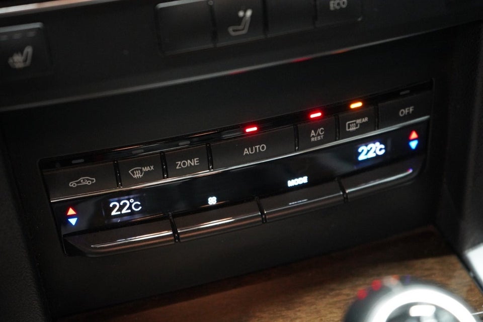 Mercedes E200 2,2 CDi Avantgarde stc. BE 5d