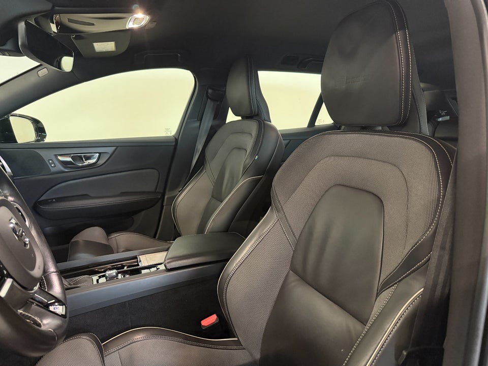 Volvo V60 2,0 T4 190 R-Design aut. 5d