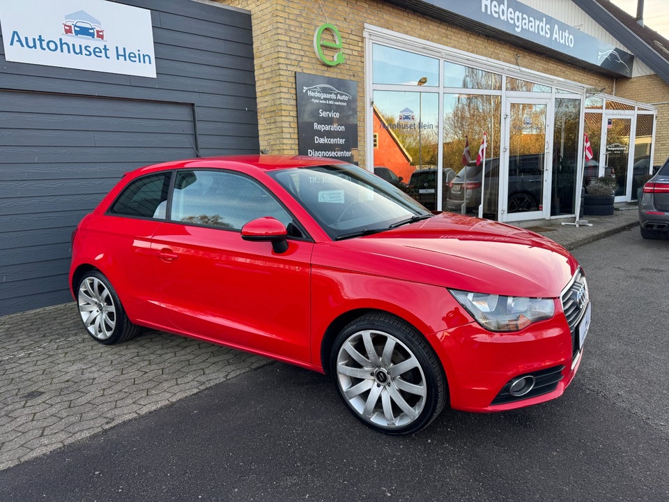 Audi A1 1,4 TFSi 122 Attraction S-tr. 3d