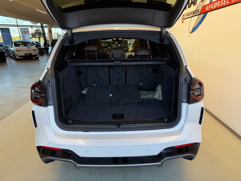 BMW iX3 Charged Plus M-Sport 5d