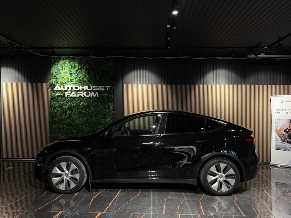 Tesla Model Y RWD 5d