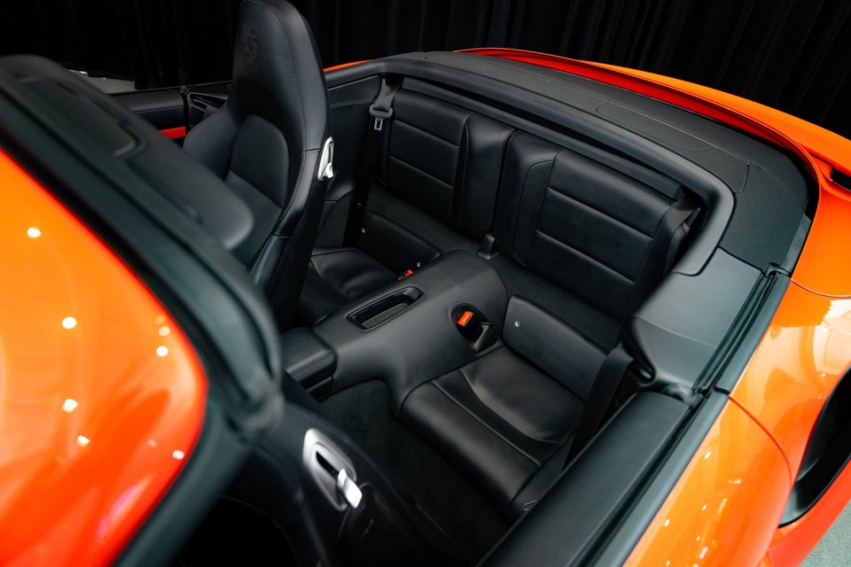 Porsche 911 Turbo S 3,8 Cabriolet PDK 2d