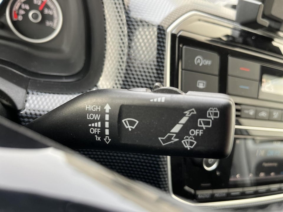 VW Up! 1,0 MPi 60 Move BMT 5d