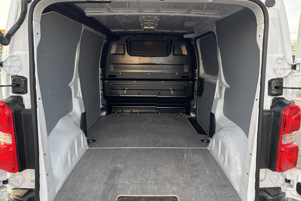 Citroën Jumpy 2,0 BlueHDi 145 L2 BaseLine EAT8